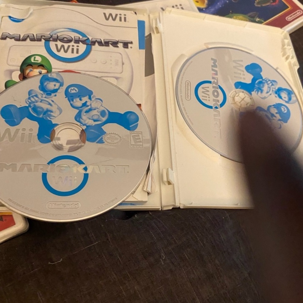 Nintendo Wii Super Mario Game Collection - and others - Picture 9 of 9